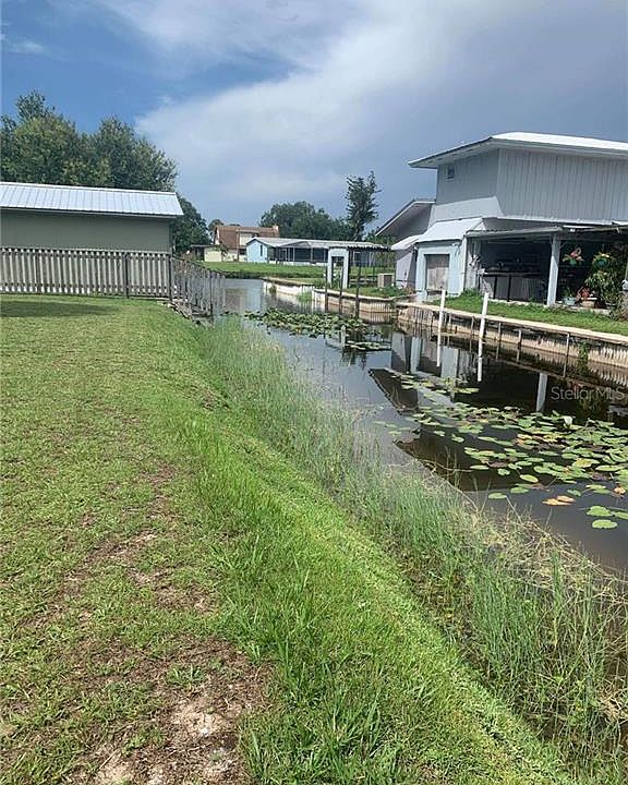 2nd image of 2814 County Road 721 Loop