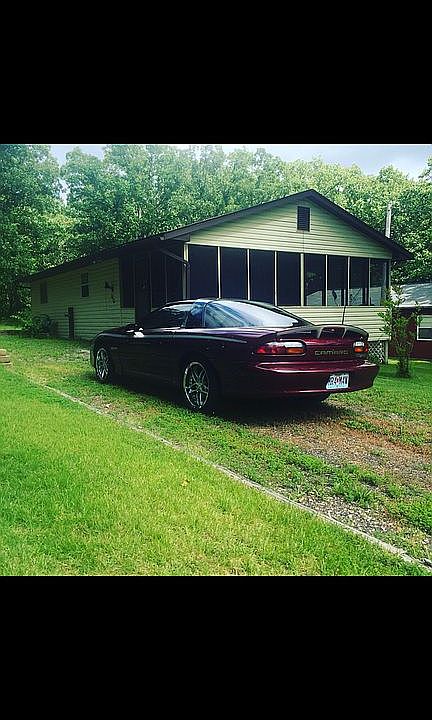 1st image of 610 Lakeshore Dr