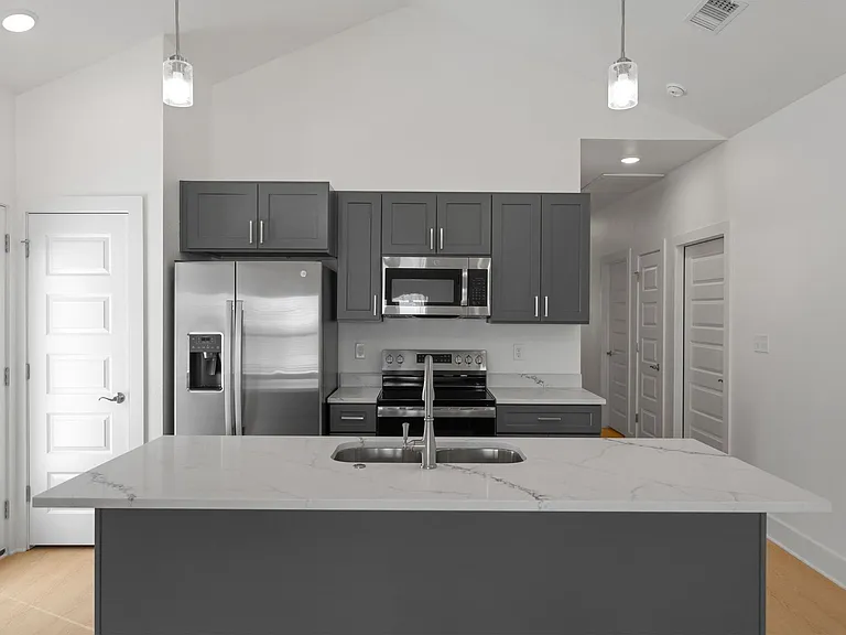 2713 SW Shackelton Ave #1 — Photo 29