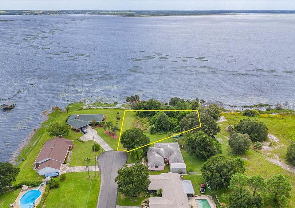 1st image of Lakeshore Dr S