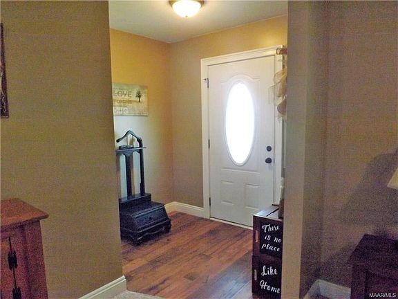 3rd image of 279 Mayberry Way