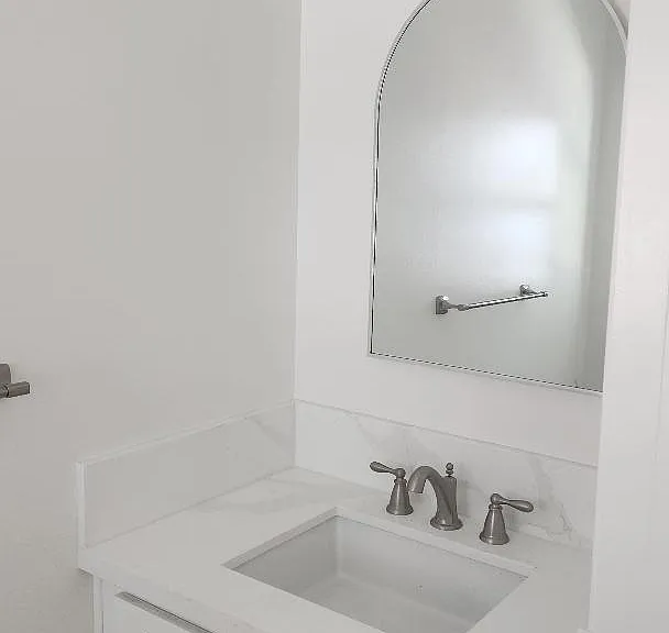 13351 W Otsego St — Photo 6