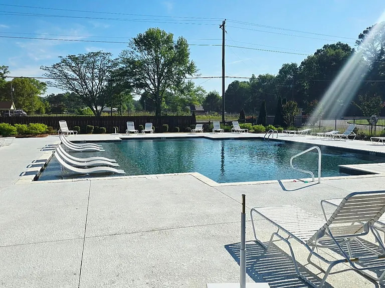 112 Kohn Dr — Photo 34