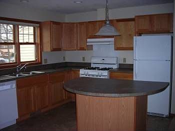 2nd image of 1529 24th St E