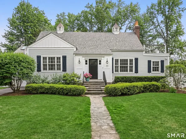 44 Davenport Dr, Stamford, CT 06902