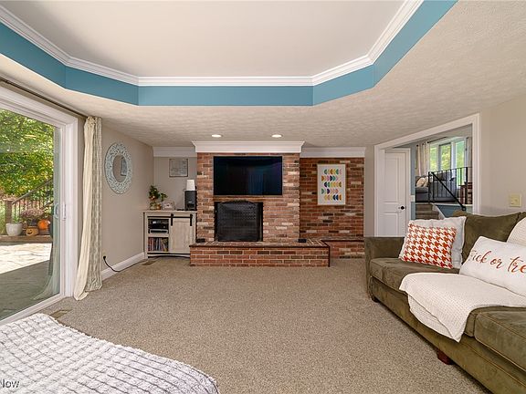 5th image of 9132 Meadow Ln