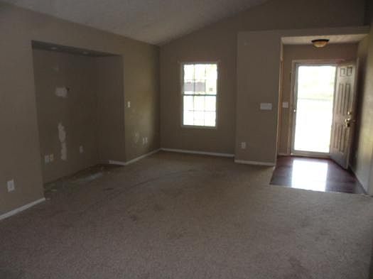 4th image of 5270 Horseshoe Dr N