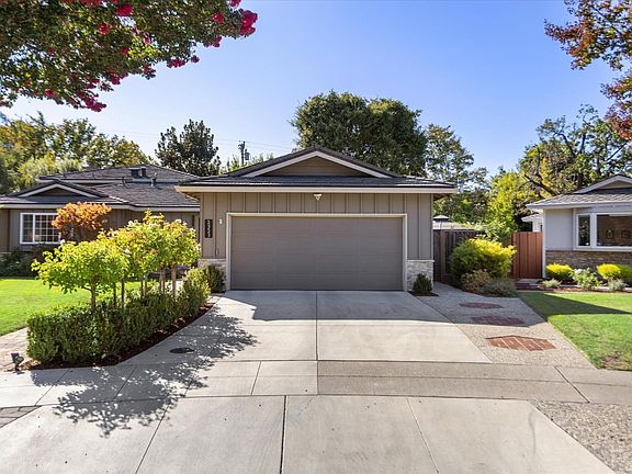 4th image of 2323 Ben Hur Ct