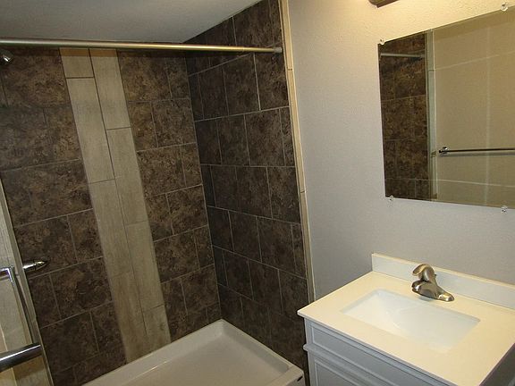 5th image of 2891 Indiana Ave