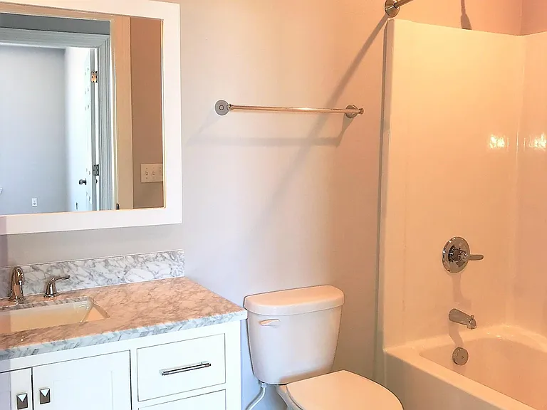 222 E Scenic Dr #4 — Photo 6