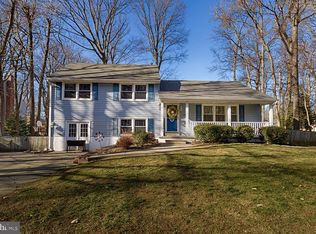 128 Fox Chase Dr, Delran, NJ 08075