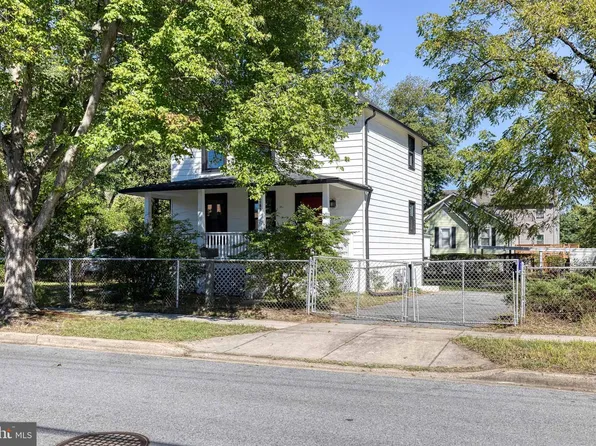 5100 Pierce Ave, College Park, MD 20740