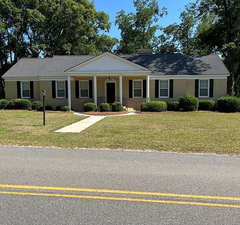 1st image of 504 Gaskin Ave N