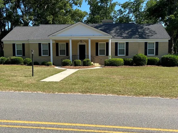 504 Gaskin Ave N, Douglas, GA 31533