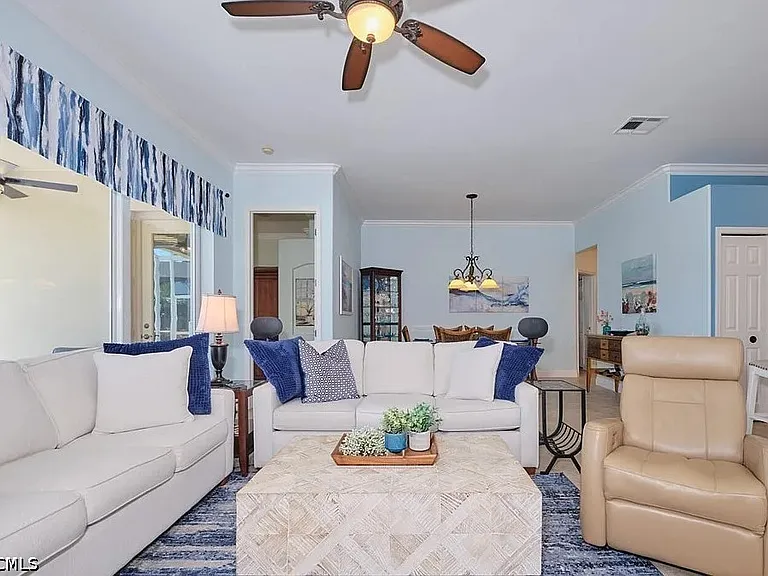16320 Willowcrest Way — Photo 16