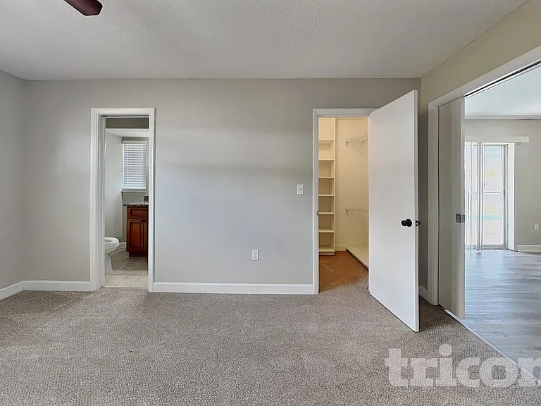 6160 Rockefeller Ave — Photo 6