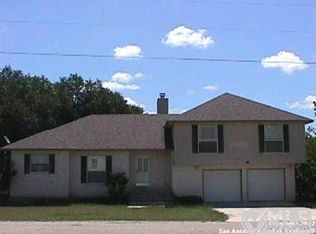 187 Edgewood Cir, Bandera, TX 78003