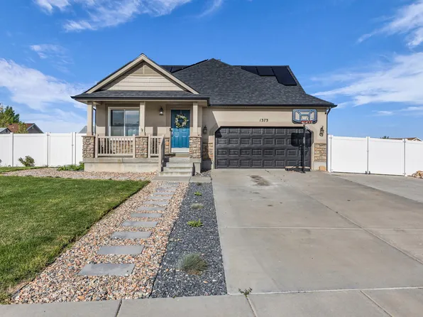 1373 N 2700 W, Clinton, UT 84015