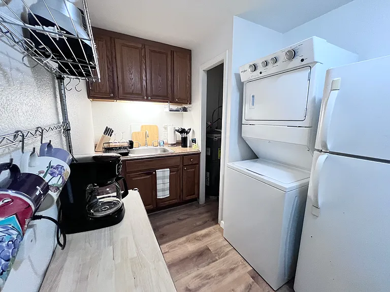810 S Baltimore St — Photo 24