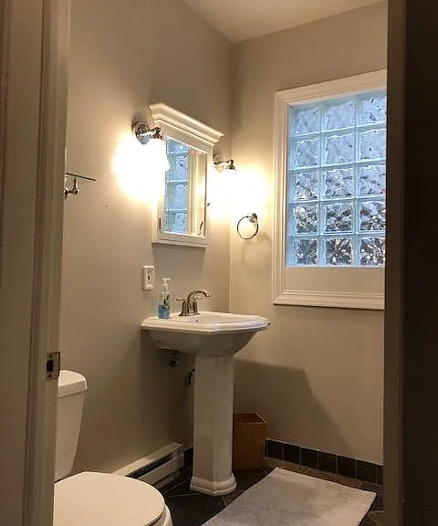 2511 E Stratford Ct — Photo 11