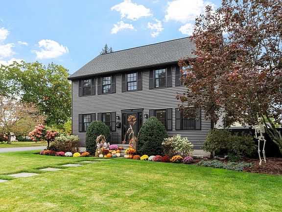 5th image of 63 Linwood St