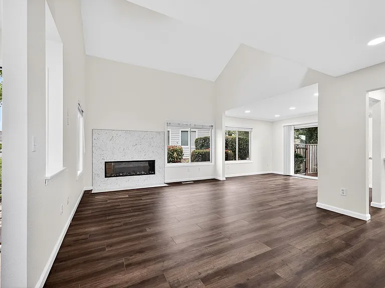 1830 Mockingbird Pl — Photo 3