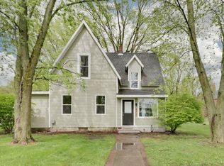 211 N School St, Minier, IL 61759