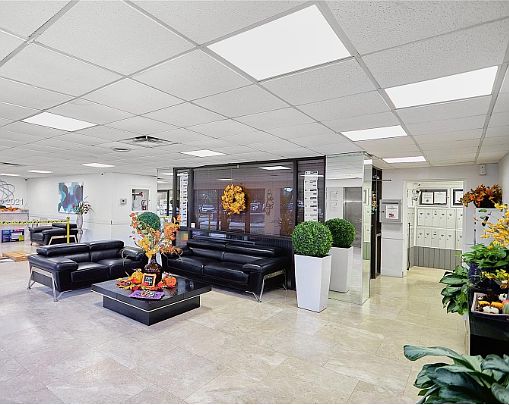 1st image of 7904 West Dr APT 807