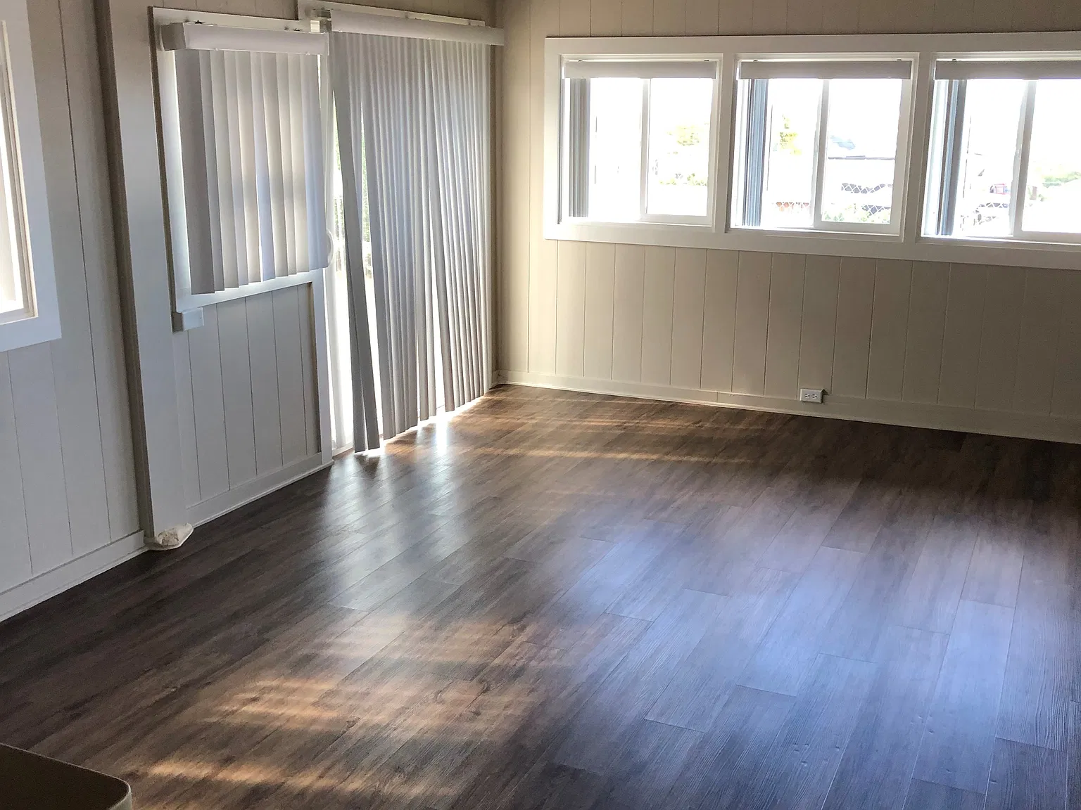 3 bed, 2.5 bath, 2064 sqft, $4,200 — Photo 2