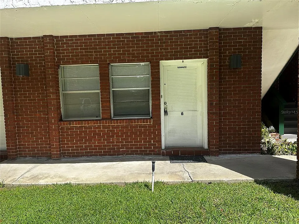 1315 SE Silver Springs Pl #6
