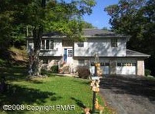 113 Chestnut Oak Dr, Tannersville, PA 18372