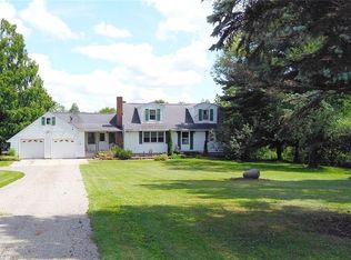 9937 Bascom Rd, Chardon, OH 44024