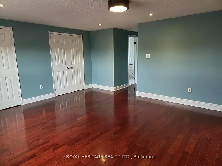 59 Hewitt Cres — Photo 11