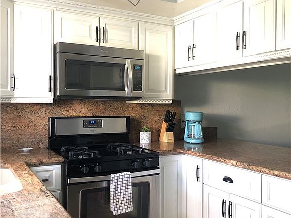 3rd image of 307 Tava Ln