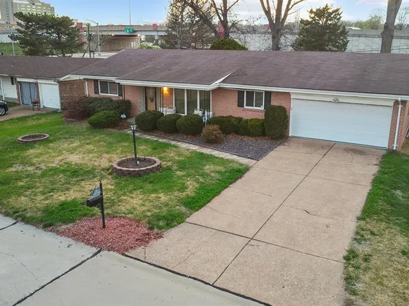 11511 Corlyn Dr, Saint Louis, MO 63138