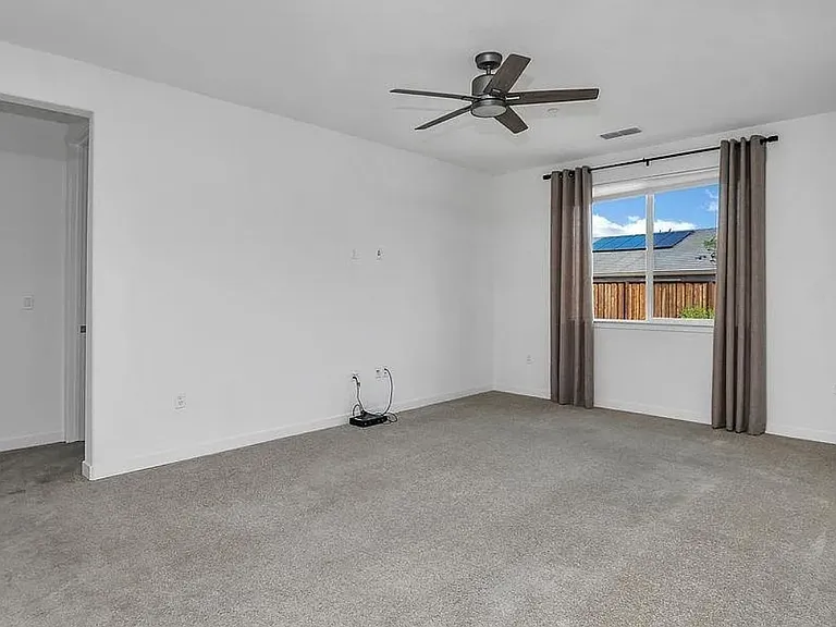 5443 Pinzano Way — Photo 8