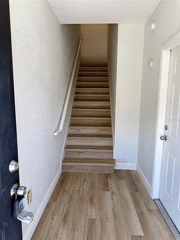 2 bed, 2.0 bath, 1478 sqft, $1,995 — Photo 3
