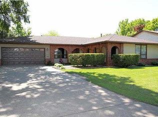 94 Ramsey Cir NE, Minneapolis, MN 55413
