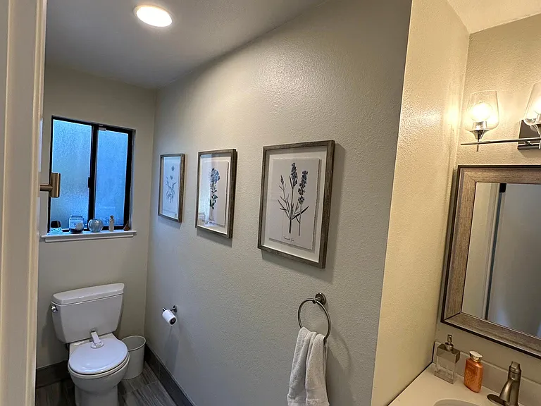 559 W Richmond Ave — Photo 8