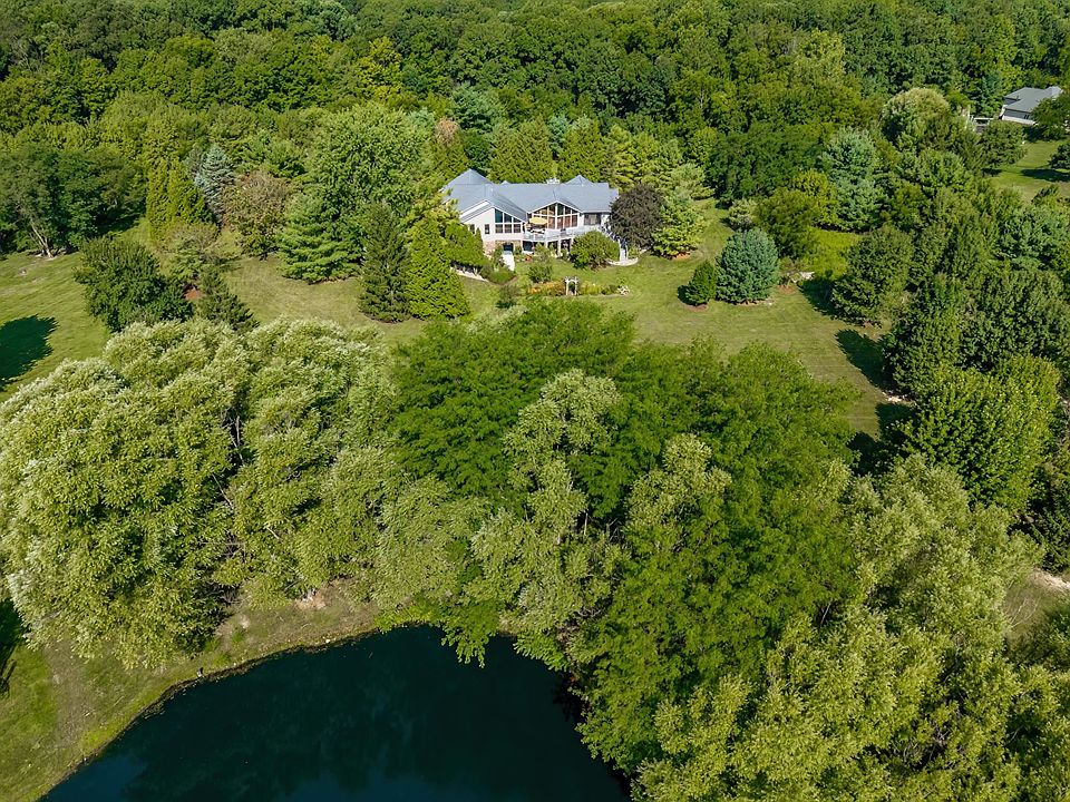 1st image of 12024 Aboite Center Rd
