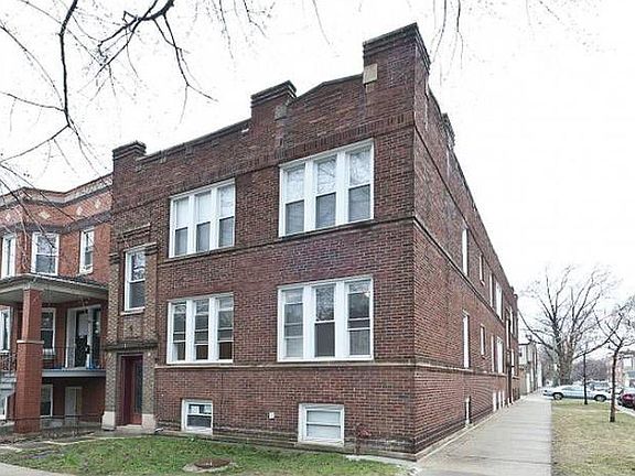 2nd image of 3256 N Lawndale Ave #2