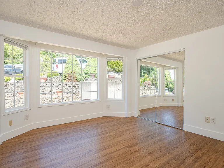 1115 NE 63rd St — Photo 25