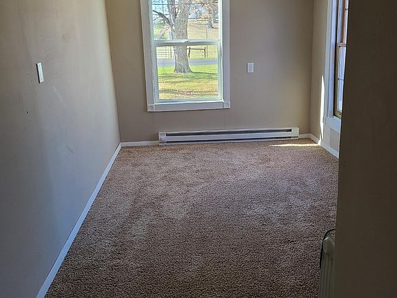 2nd image of 409 W Benton St