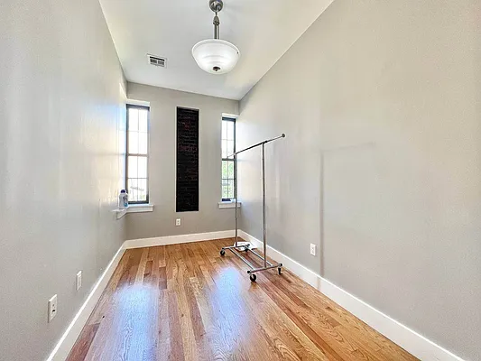 Rented by Doorway NYC, LLC | media 3