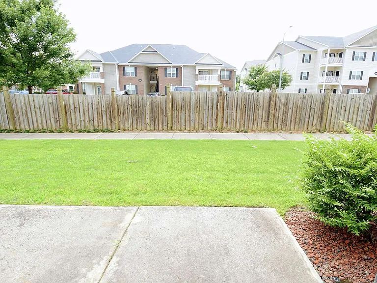 1308 Braybrooke Pl — Photo 25