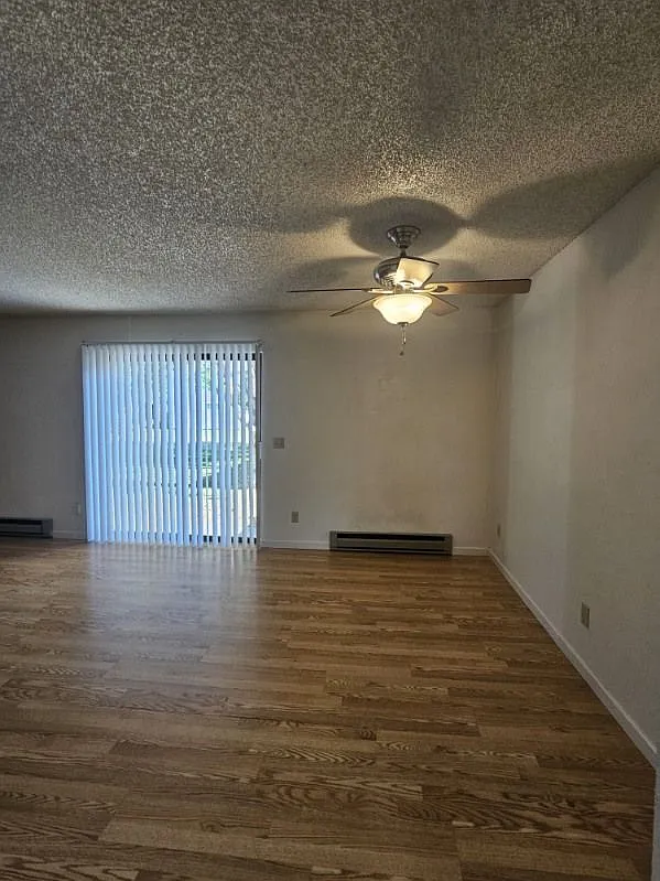 3 bed, 2.5 bath, $1,495 — Photo 4