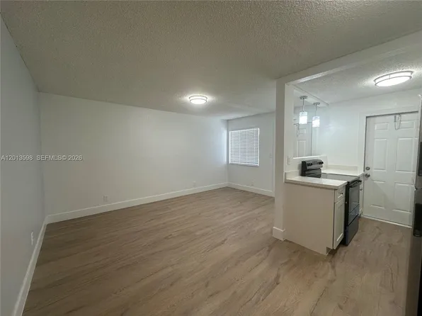 2325 Arthur St, Hollywood, FL