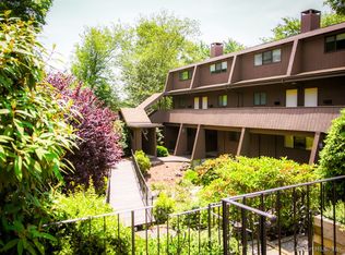 133 Knapps Hwy, Fairfield, CT 06825