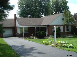 484 Waters Rd, York, PA 17403