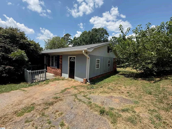 130 Landis St, Spartanburg, SC 29302